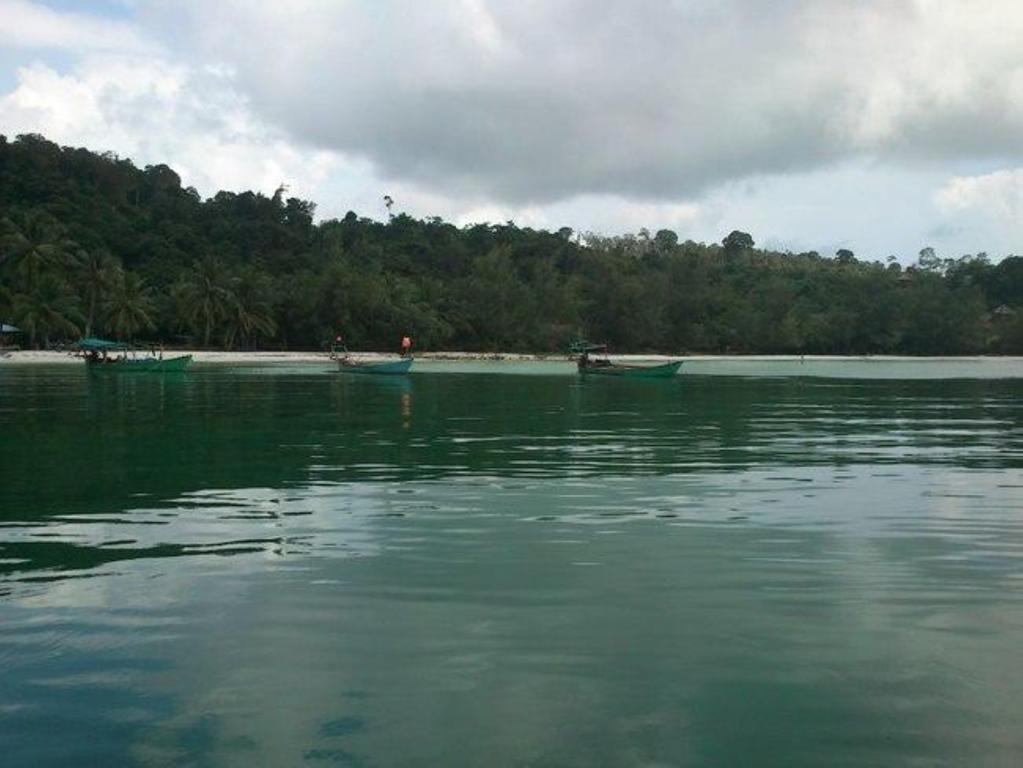 Island Palace Bungalows Resort Kaoh Touch Exteriör bild